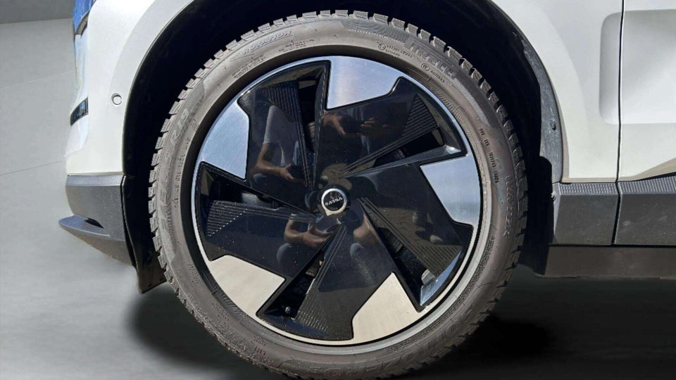 Volvo EX30 Extended Range Ultra 5d