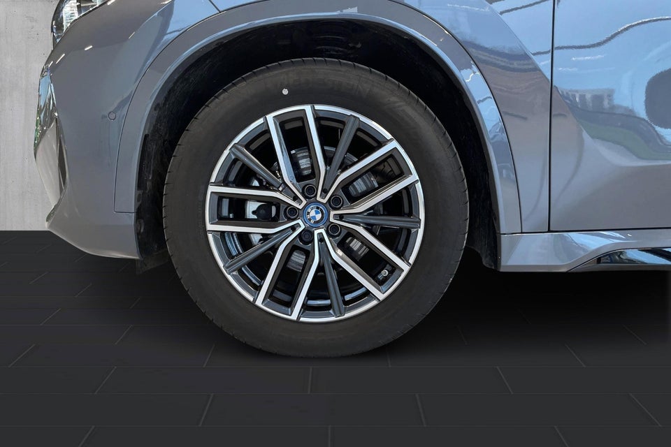 BMW iX1 eDrive20 M-Sport 5d