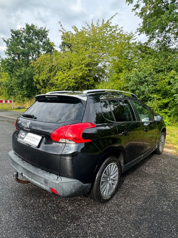 Peugeot 2008 1,2 VTi 82 Allure 5d