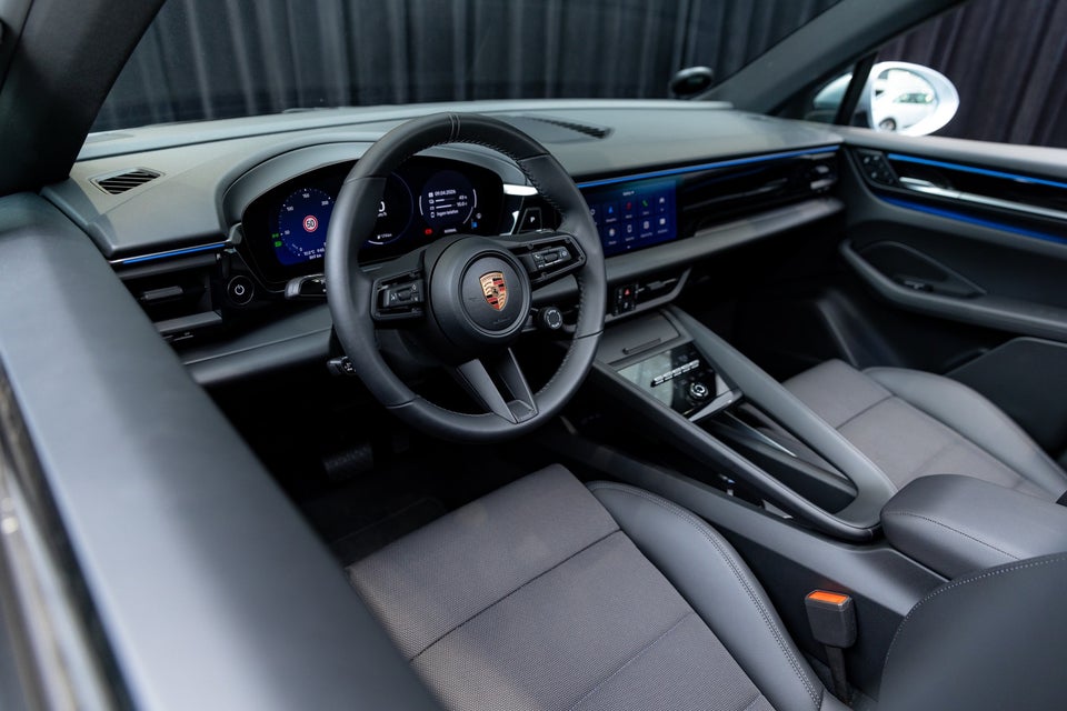 Porsche Macan 5d