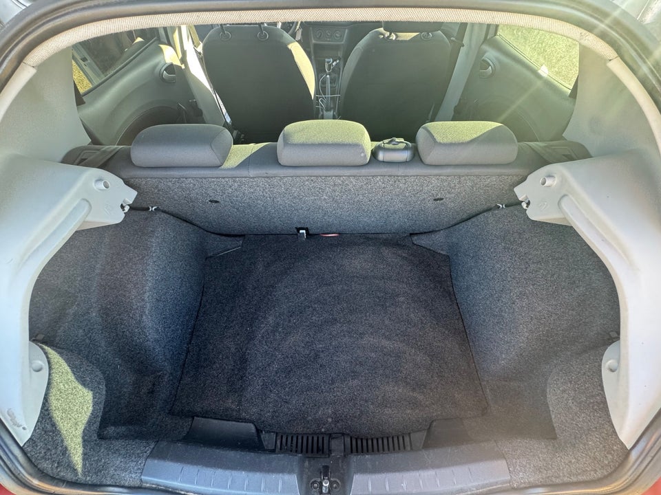 Seat Ibiza 1,2 12V Reference 5d