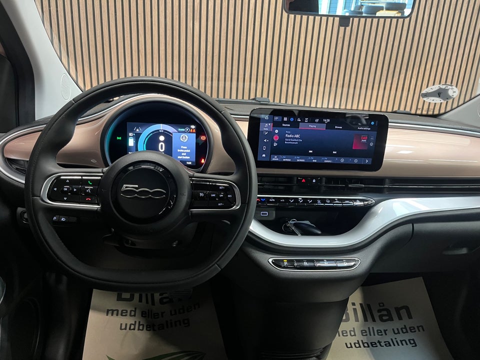 Fiat 500e 42 Icon 3d