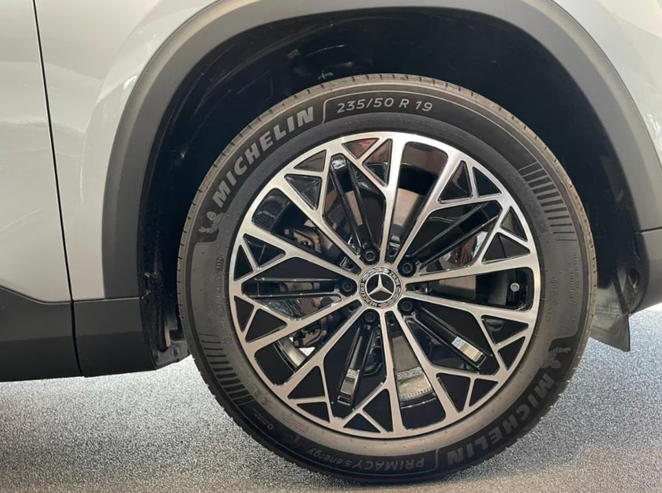 Mercedes GLB250+ electric Progressive Advance Plus 7prs 5d