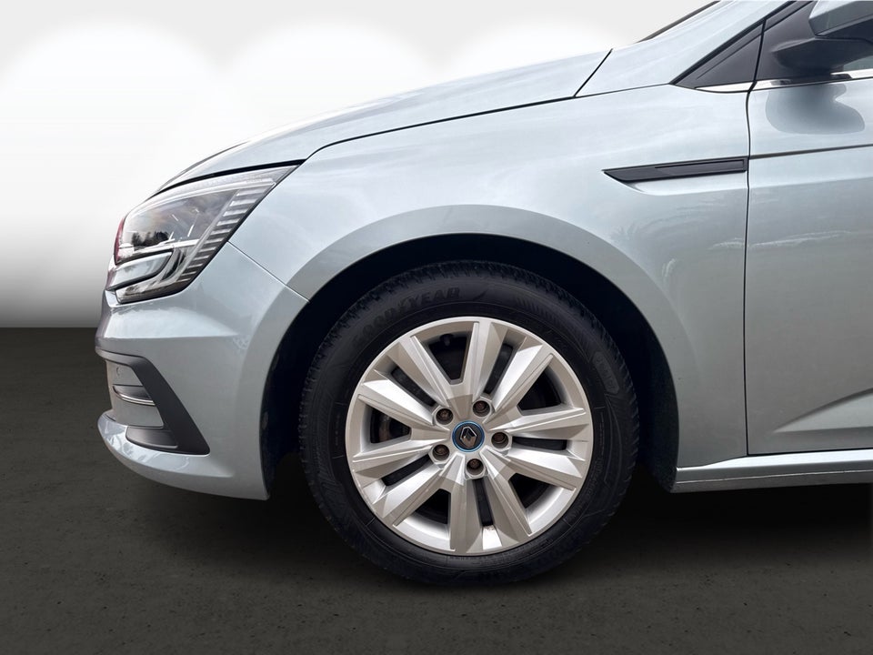 Renault Megane IV 1,6 E-Tech Sport Tourer 5d