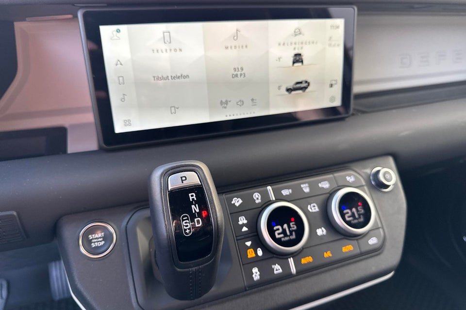 Land Rover Defender 90 3,0 D250 Hard Top X-Dynamic SE aut. Van 3d