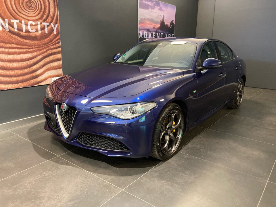 Alfa Romeo Giulia 2,0 T 200 Edizione aut. 4d