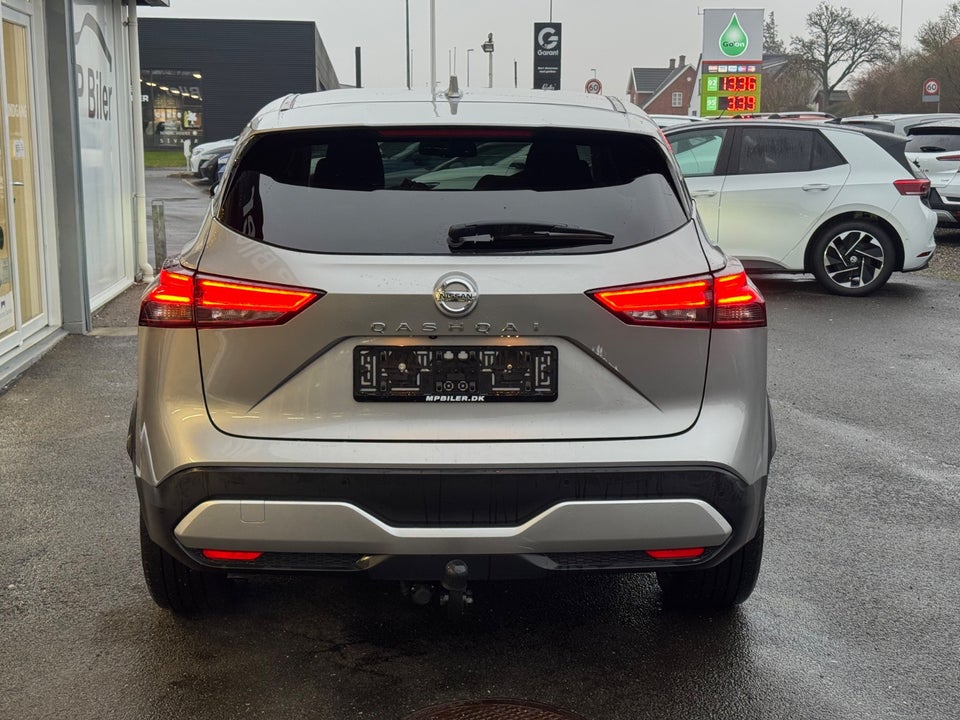 Nissan Qashqai 1,3 mHEV N-Connecta 5d