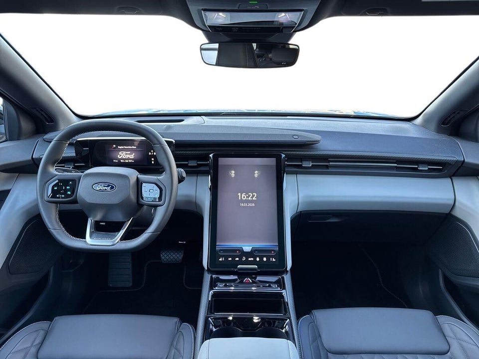 Ford Explorer 79 Premium Extended Range 5d