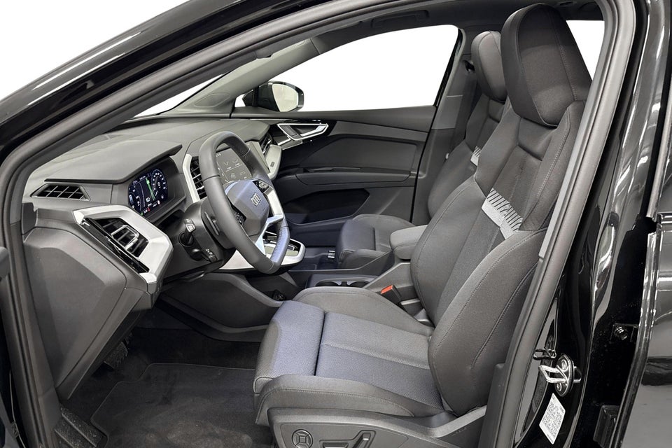 Audi Q4 e-tron 45 S-line Edition quattro 5d