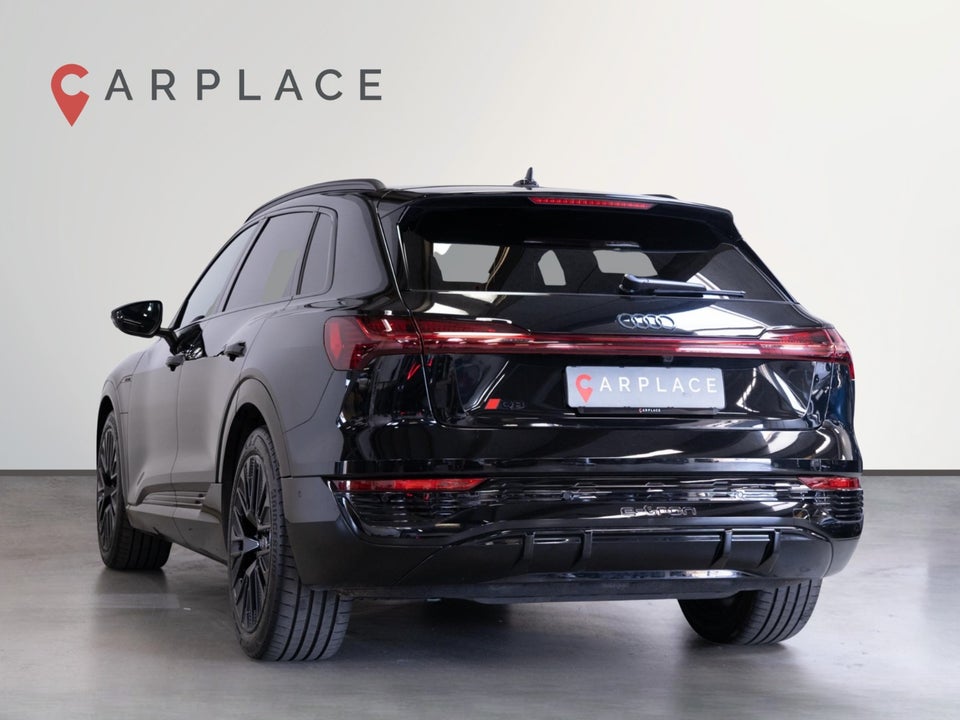 Audi Q8 e-tron 55 S-line quattro 5d