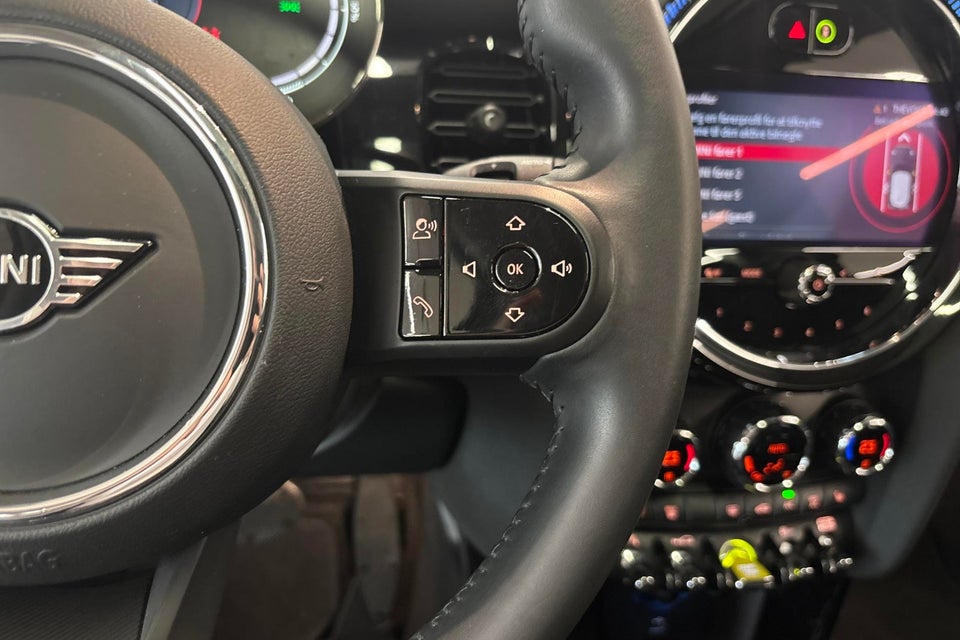 MINI Cooper SE Classic Trim 3d