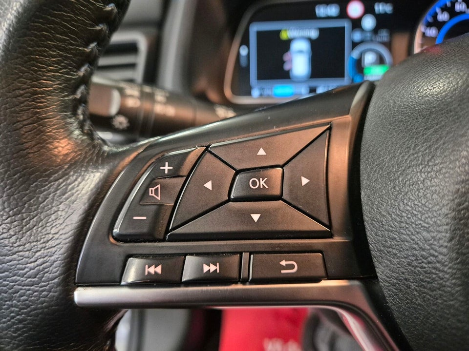 Nissan Leaf 62 e+ Acenta 5d