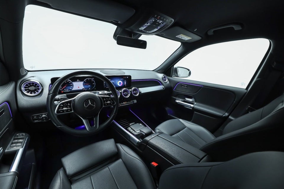 Mercedes EQB300 Progressive 4Matic Van 5d