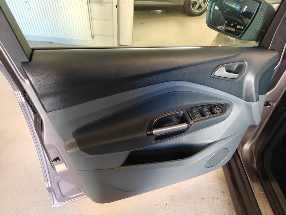 Ford C-MAX 1,6 TDCi 115 Titanium 5d