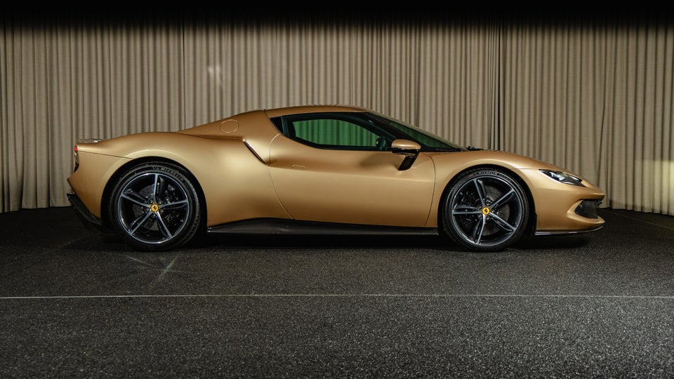 Ferrari 296 GTB 2,9 DCT 2d