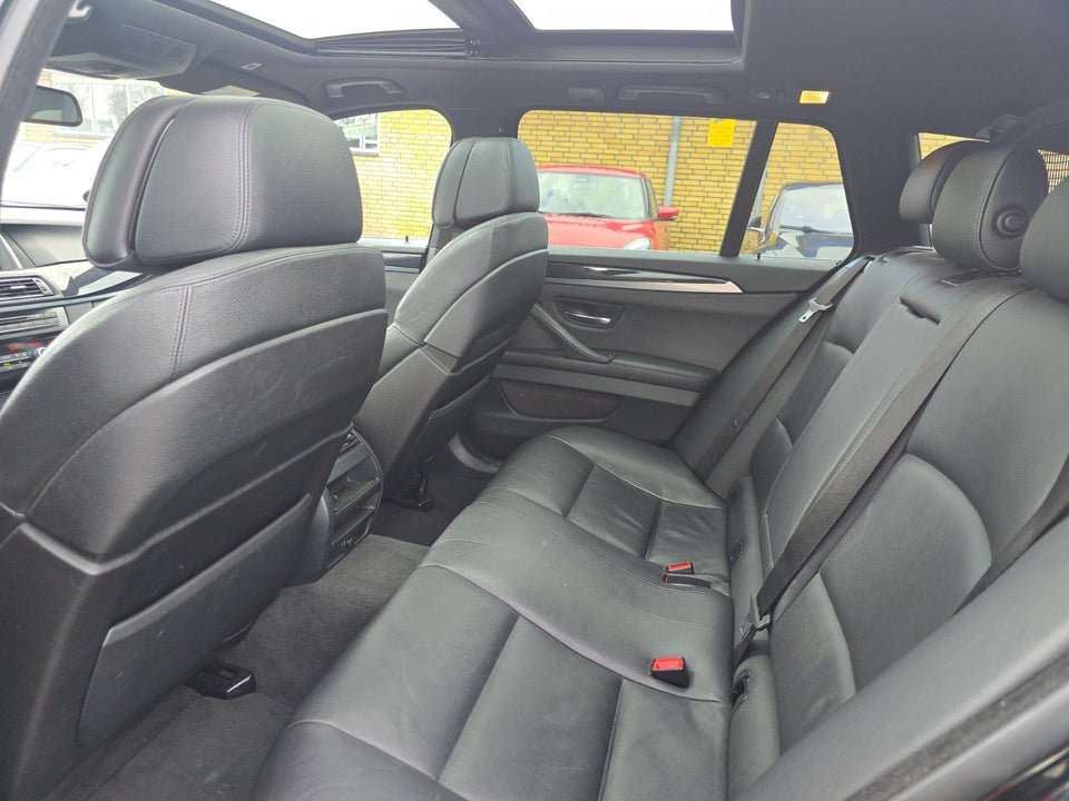 BMW 530d 3,0 Touring M-Sport aut. 5d