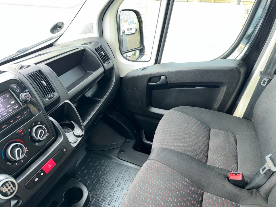 Citroën Jumper 35+ 2,2 BlueHDi 165 L2H2 FlexLine