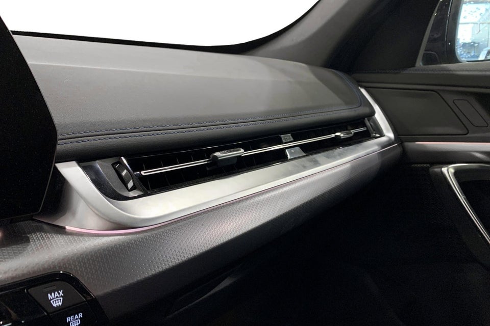 BMW iX1 eDrive20 M-Sport 5d