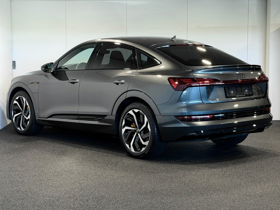 Audi e-tron 55 S-line Sportback quattro 5d