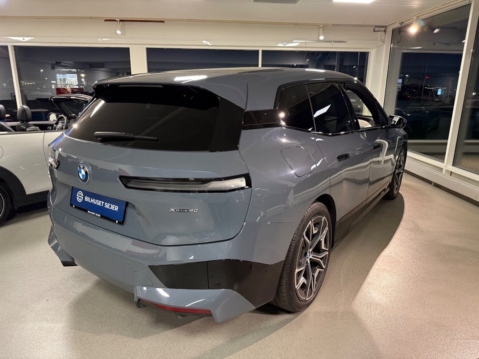 BMW iX xDrive40 Sport 5d