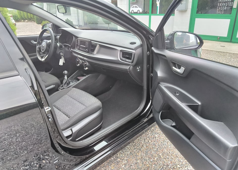 Kia Rio 1,25 MPi Base Line 5d