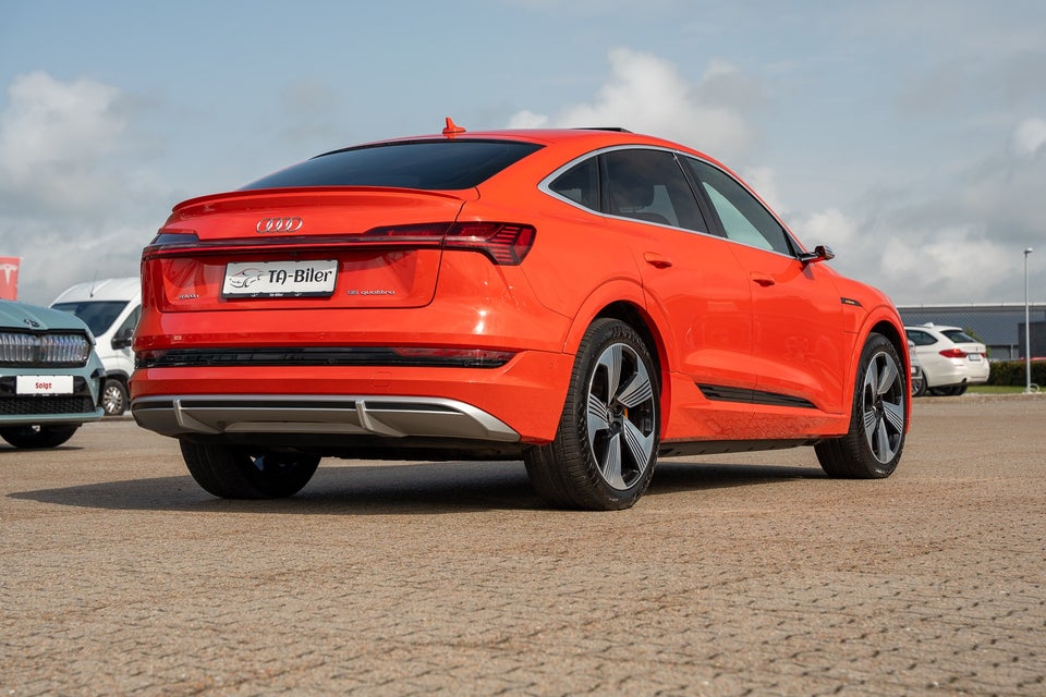 Audi e-tron 55 S-line Prestige Sportback quattro 5d