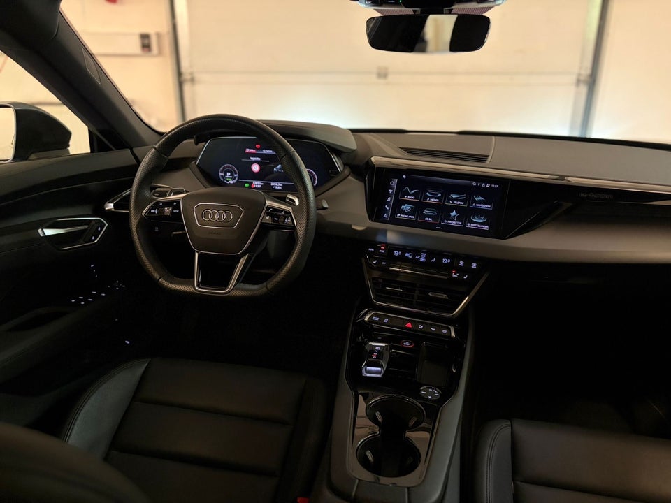 Audi e-tron GT quattro 4d