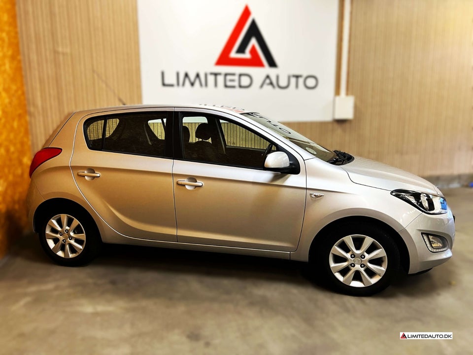 Hyundai i20 1,25 Classic XTR 5d