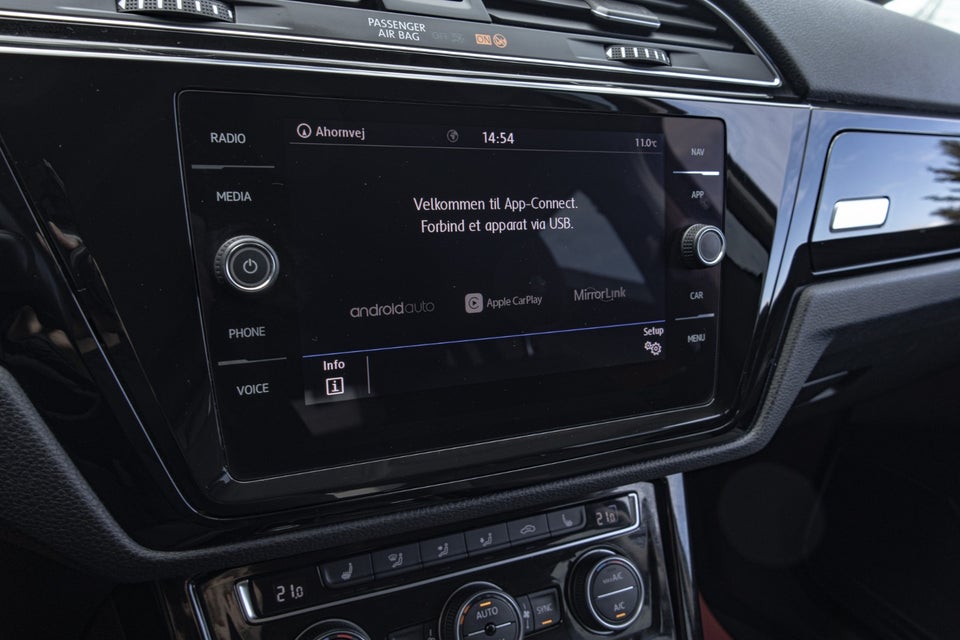 VW Touran 2,0 TDi 150 Highline DSG 7prs 5d