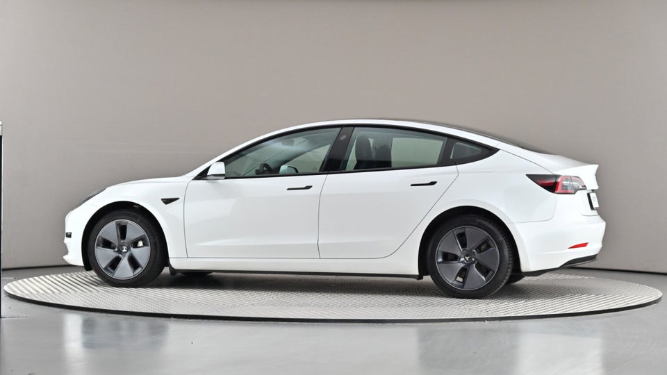 Tesla Model 3 RWD 4d