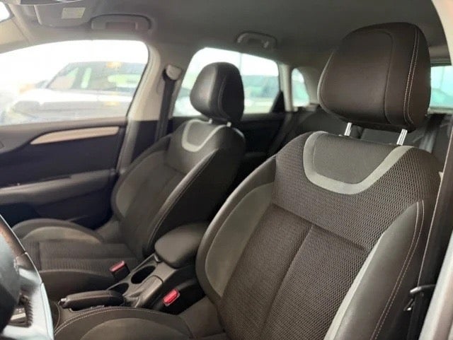 Citroën C4 1,6 BlueHDi 120 Feel EAT6 5d