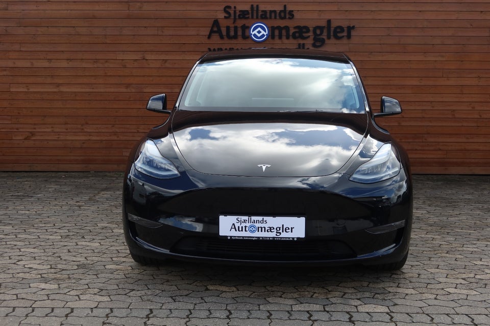 Tesla Model Y Long Range AWD 5d