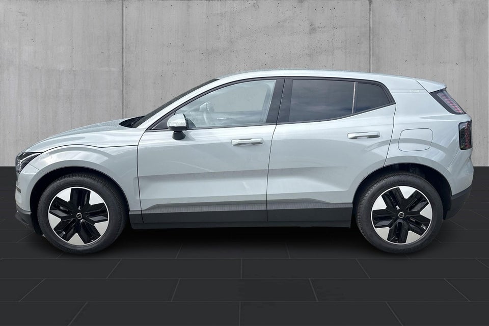 Volvo EX30 Extended Range Core 5d