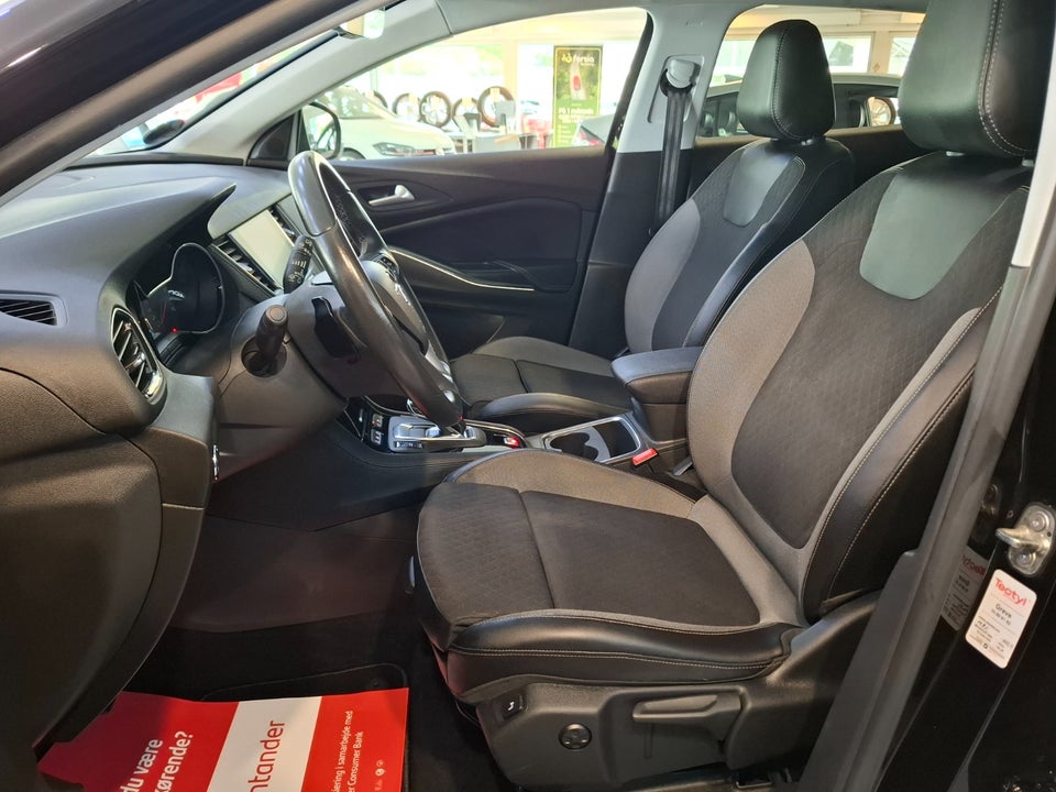 Opel Grandland X 1,6 Hybrid4 Ultimate aut. 5d