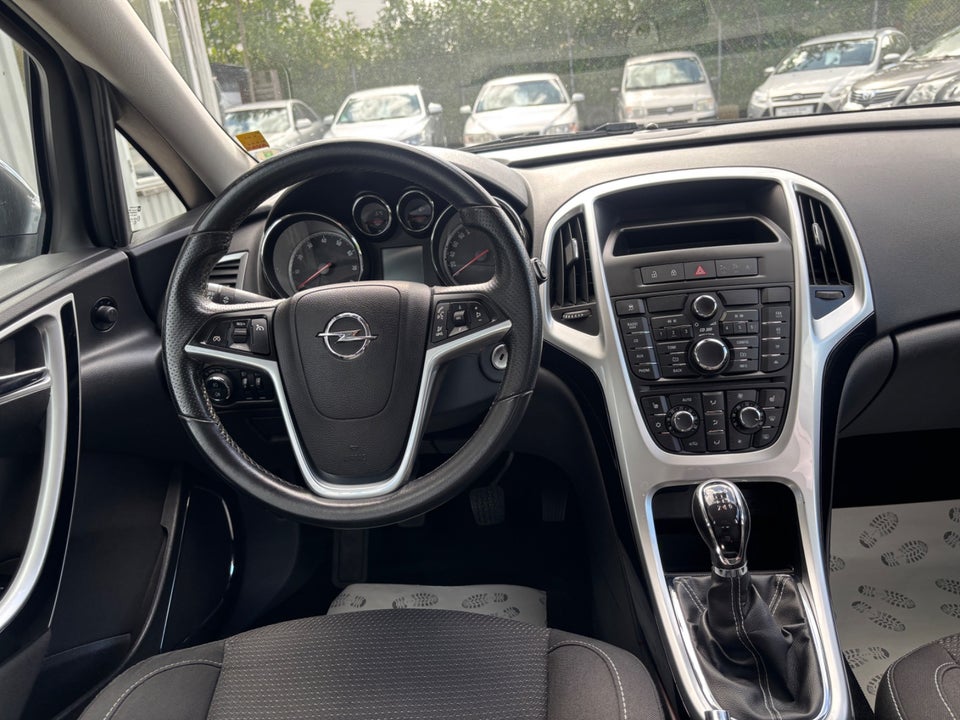 Opel Astra 1,4 T 140 Sport Sports Tourer 5d