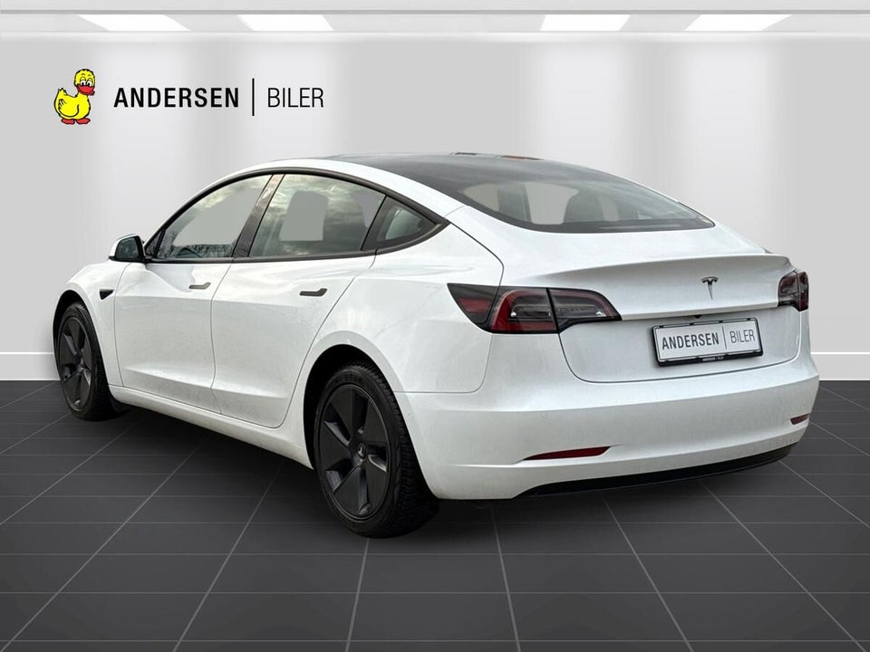 Tesla Model 3 Standard Range+ RWD 4d