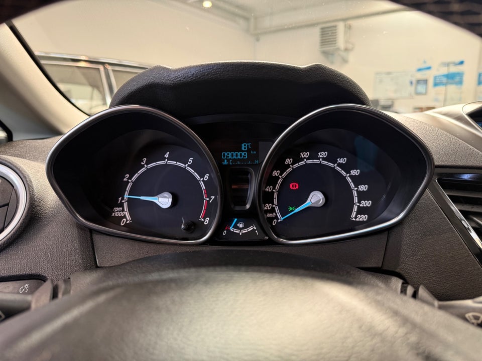 Ford Fiesta 1,0 EcoBoost Titanium 5d
