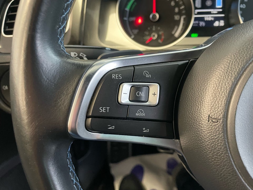 VW Golf VII 1,4 GTE DSG 5d