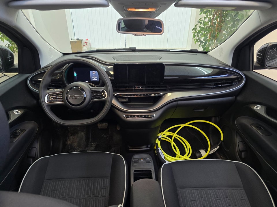Fiat 500e 42 Icon Cabrio 2d