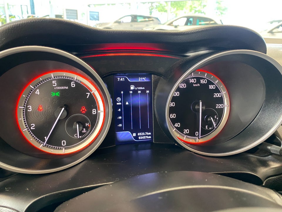 Suzuki Swift 1,2 Dualjet SHVS Exclusive 5d