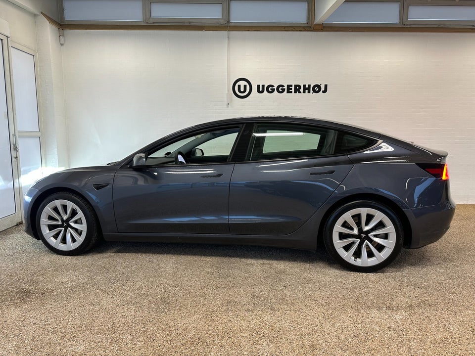 Tesla Model 3 Long Range AWD 4d