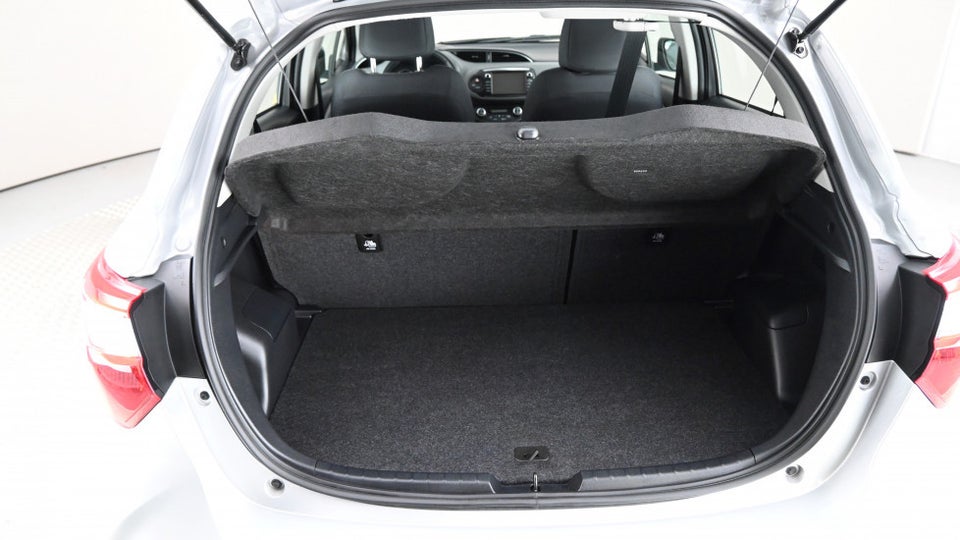 Volvo EX30 Extended Range Plus 5d