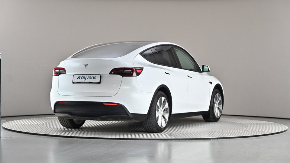 Tesla Model Y RWD 5d