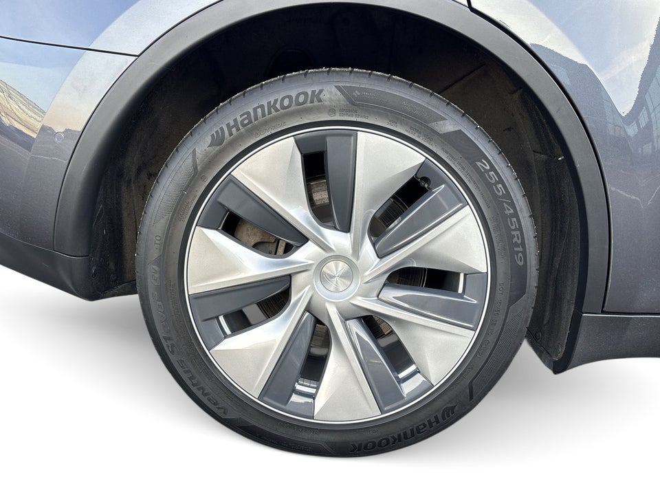 Tesla Model Y Long Range AWD 5d