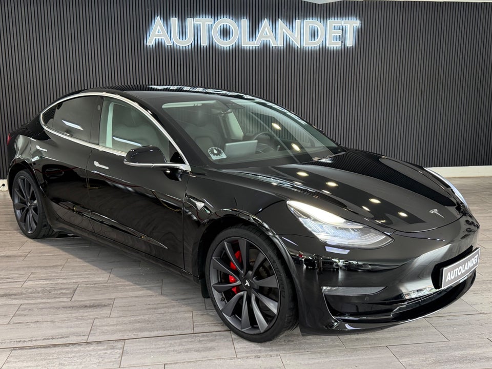 Tesla Model 3 Performance AWD 4d