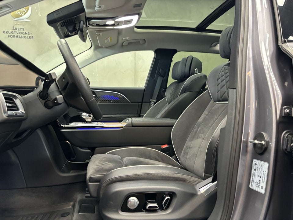 Hongqi E-HS9 99 Premium 5d