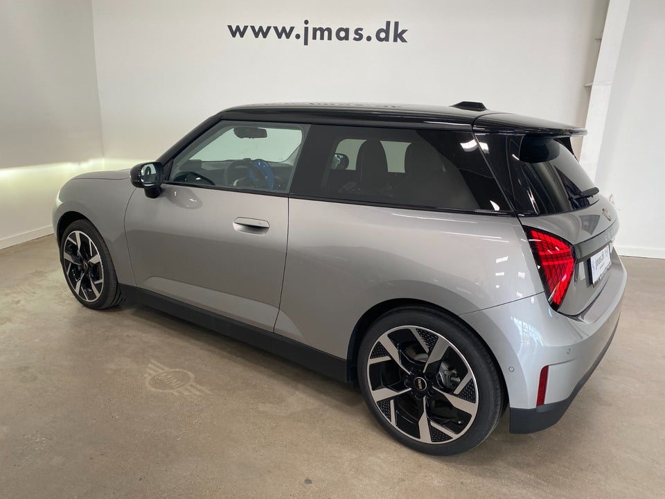 MINI Cooper SE Classic Trim M 3d