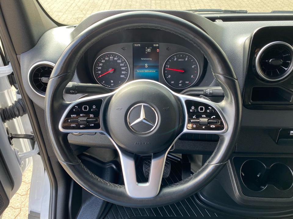 Mercedes Sprinter 215 2,0 CDi A2 Kassevogn aut. FWD