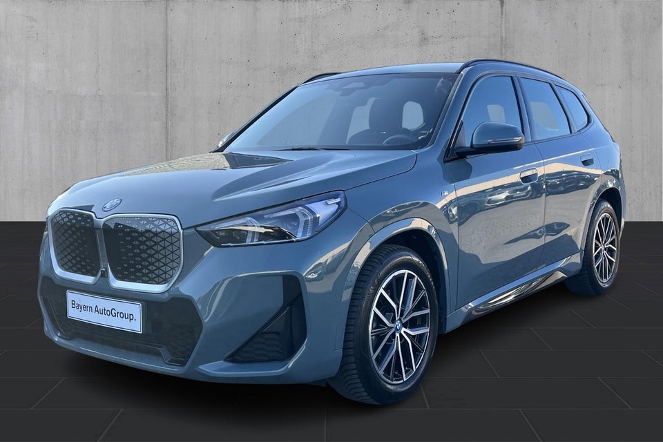 BMW iX1 eDrive20 Fully Charged M-Sport 5d