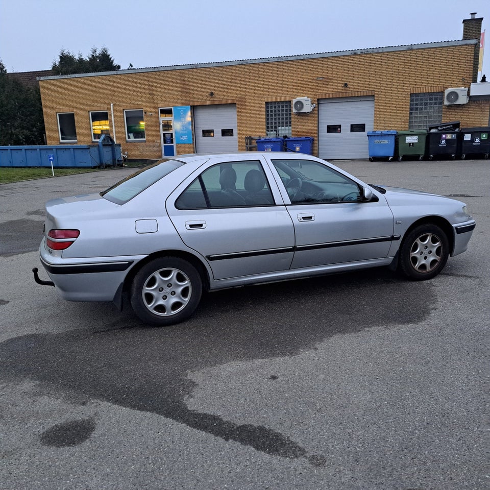 Peugeot 406 2,2 TS4 4d